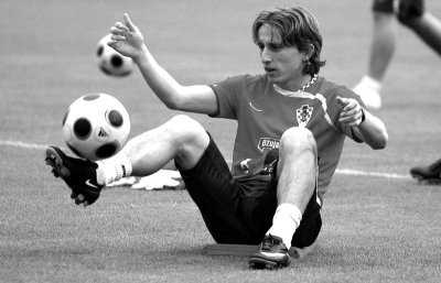 麦迪逊盛赞梅努欧洲杯表现，称其控球稳能回顶尖