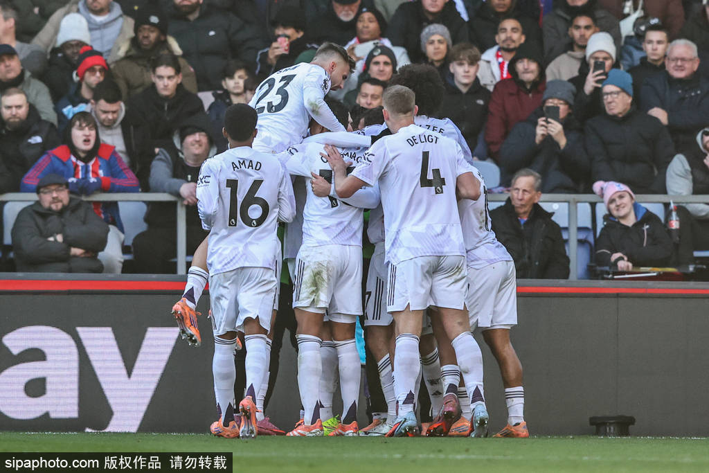 莫斯克拉手球送点，曼联获关键判罚