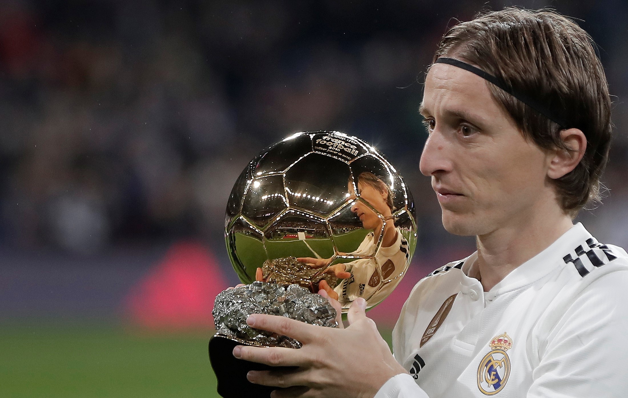 埃泽：丁丁是高水平足球思想家，这类球员是我自幼仰望的榜样