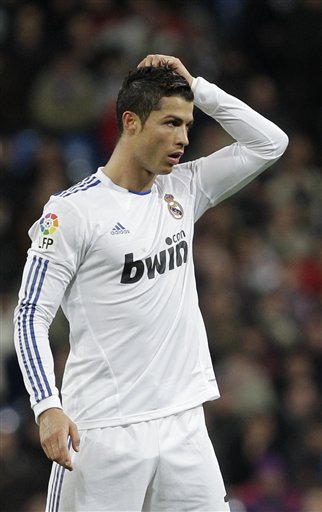 詹姆斯关键时刻上篮得分